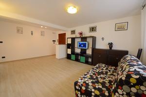 Marina Di Campo centro giardino e posto auto