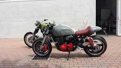 Café racer suzuki