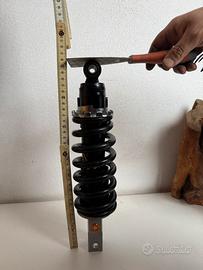 mono ammortizatore mt 07