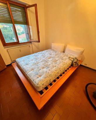 Letto matrimoniale con materasso