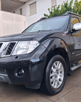 NISSAN Navara 3.000 dCi V6 231cv Km176.000