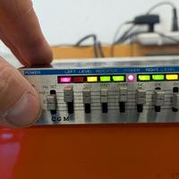 Equalizzatore booster auto
