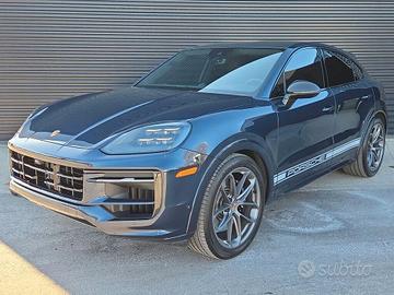 Porsche Cayenne Coupé 4.0 GTS NOLEGGIO LUNGO TERMI