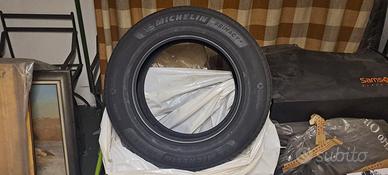 MICHELIN PRIMACY 4 - 215/65 R17