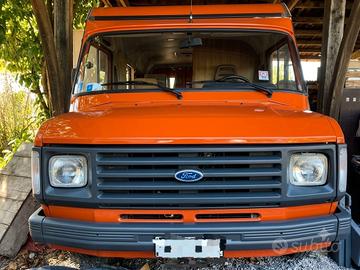 Ford Transit camperizzato 