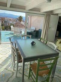 Casalvelino marina difronte al mare in piazza