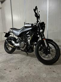 Husqvarna Svartpilen 401