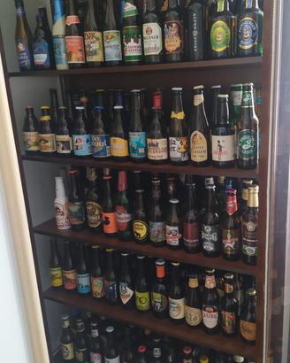 Collezione 185 bottiglie di birra vuote 