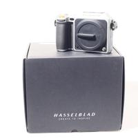 FOTOCAMERA DIGITALE HASSELBLAD X1D. SOLO CORPO.