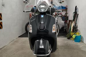 Vespa 300 GTS