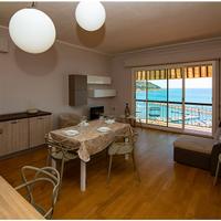 San Lorenzo al Mare - trilocale con vista mare