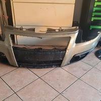 Paraurti anteriore fiat sedici 16 danneggiato Para