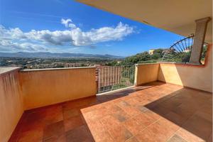 Panoramico e mai abitato