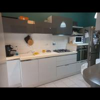 Cucina grigio perla/antracite disponibile dal 12 g