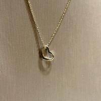 TIFFANY&CO Collana “Open Heart”di Elsa Peretti