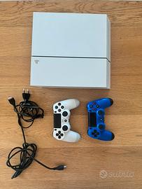 Playstation 4 + 2 controller originali + cavi