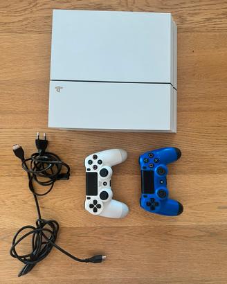 Playstation 4 + 2 controller originali + cavi