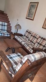 Divano 2 posti + 2 poltrone in legno (castagno)