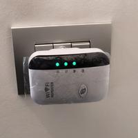 Ripetitore  WiFi Extender 300Mbit/s 2.4GHz