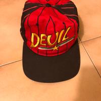 Cappellino con visiera “Devil - la fossa dei leoni
