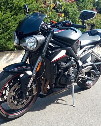 Triumph street triple 765 RS 