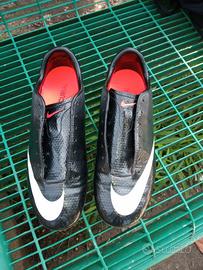 Scarpe da calcio hot sale con tacchetti di ferro