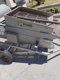 Vibrovaglio carrellato per setacciatura olive – pr