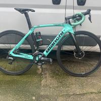 BIANCHI OLTRE XR4 DISC ULTEGRA/DURA ACE DI2