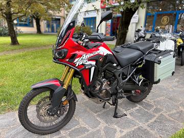 Honda CRF 1000 DCT TRAVEL EDITION