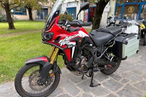 Honda CRF 1000 DCT TRAVEL EDITION