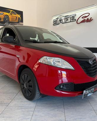Lancia Ypsilon 1.2 69 CV 5 porte S Momodesign