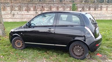 Lancia Y