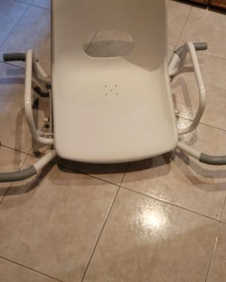Seggiolino regolabile per vasca da bagno