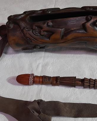 Tamburo a fessura artigianato etnico Malesia