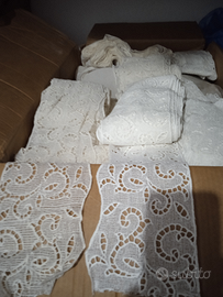 Merletti di varie tipologie e misure