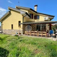 VILLA SINGOLA A BUSSERO