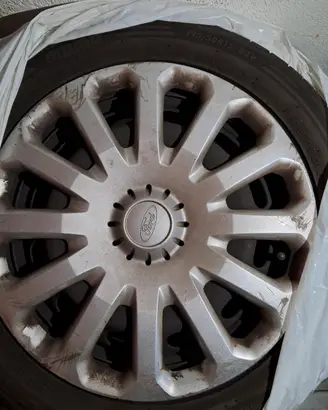Cerchi Ford Fiesta con gomme estive 195/50/R15