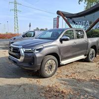 Toyota Hilux 2.4 D-4D A/T 4WD 4 porte Doppia ...