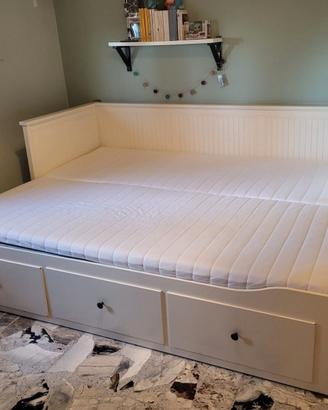 Letto Ikea Hemnes