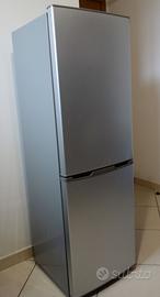 Frigorifero congelatore combinato 158 litri AKAY