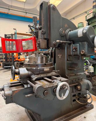 Stozzatrice fresatrice tornio