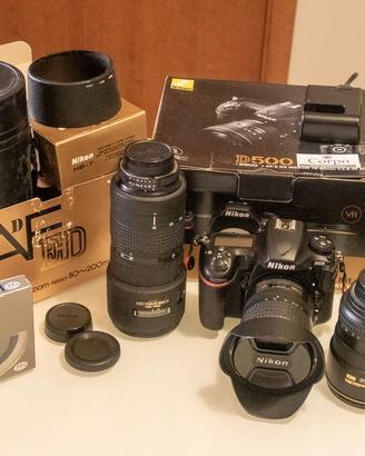 Kit Nikon 500 + 3 obbiettivi zoom dal 10 al 200 mm