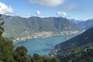 BRUNATE- BILOCALE CON MAGNIFICA VISTA PANORAMICA