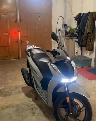 sh 125