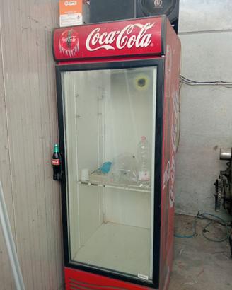 Frigorifero della coca-cola