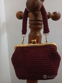 Borsa fatta a mano con cordino lanato