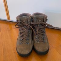 Scarponi da trekking AKU misura 37