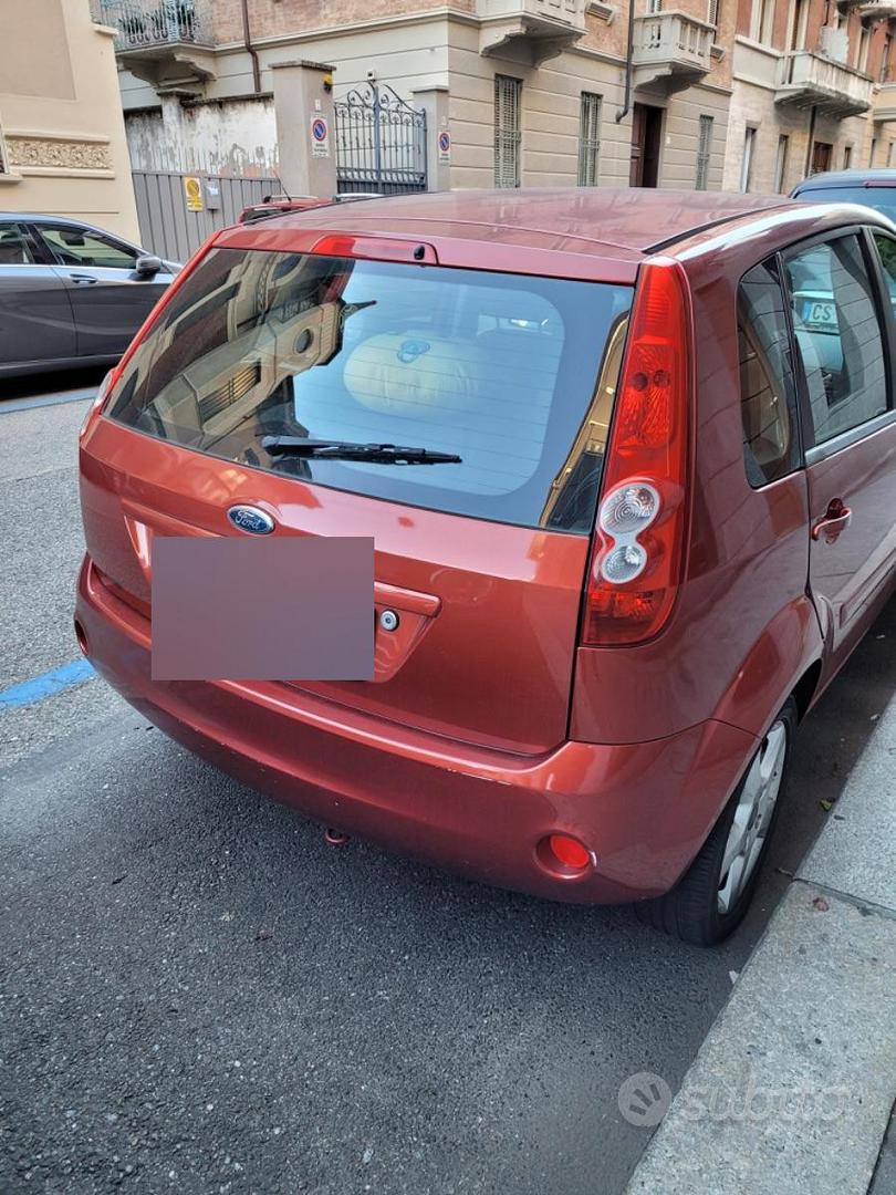 Ford Fiesta 2007 photo 2