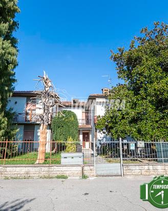 TRE LOCALI PIANO TERRA SENZA SPESE CON CANTINA