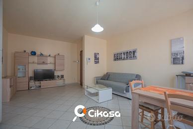 Teulada. Bilocale con posto auto, primo piano